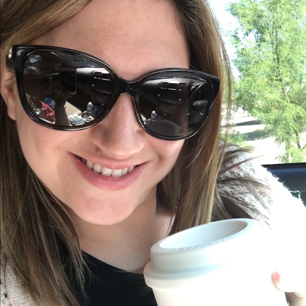 Meet your Posher, Lisa